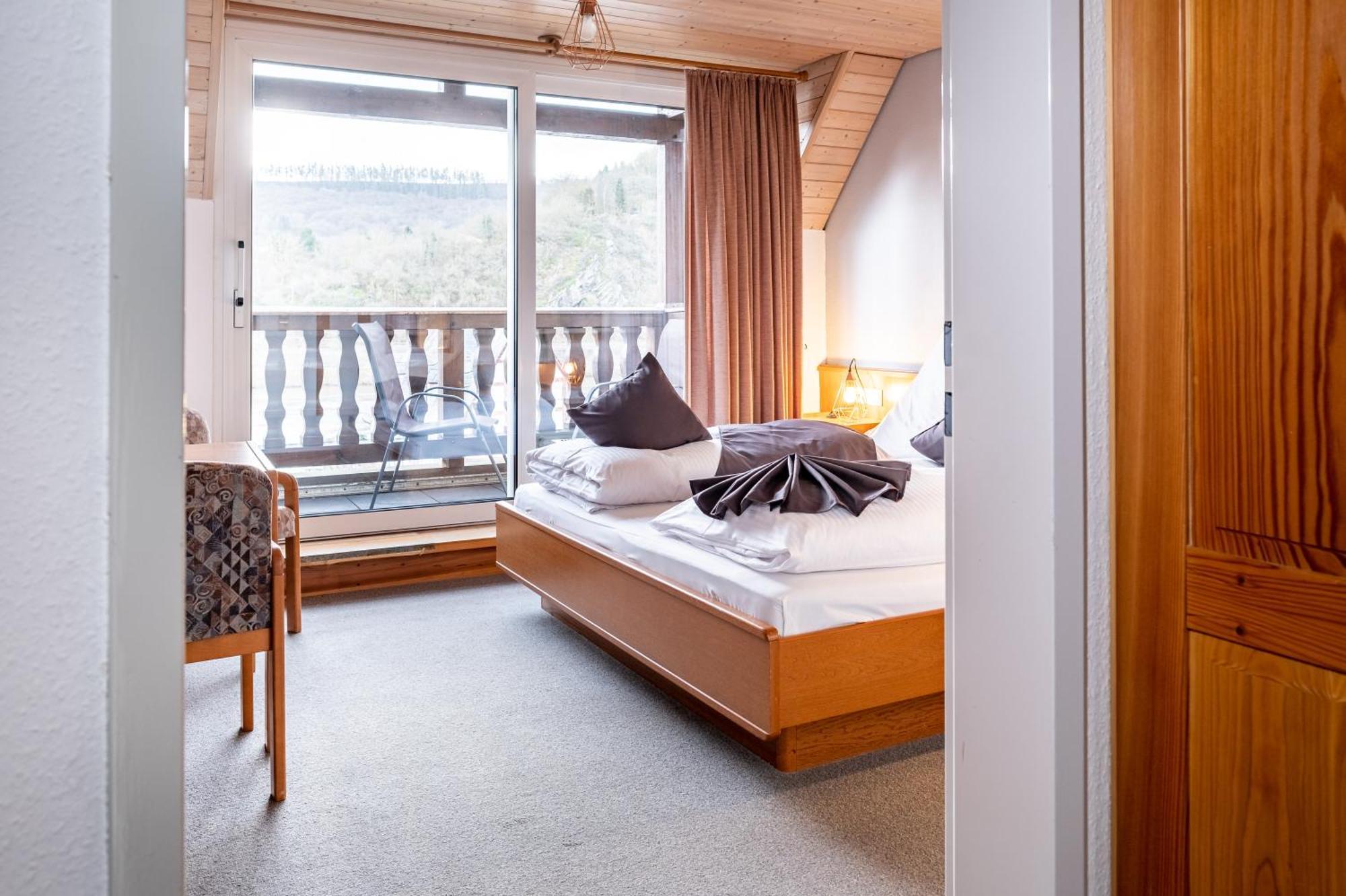 Mike'S Mosel Lodge Treis-Karden Esterno foto