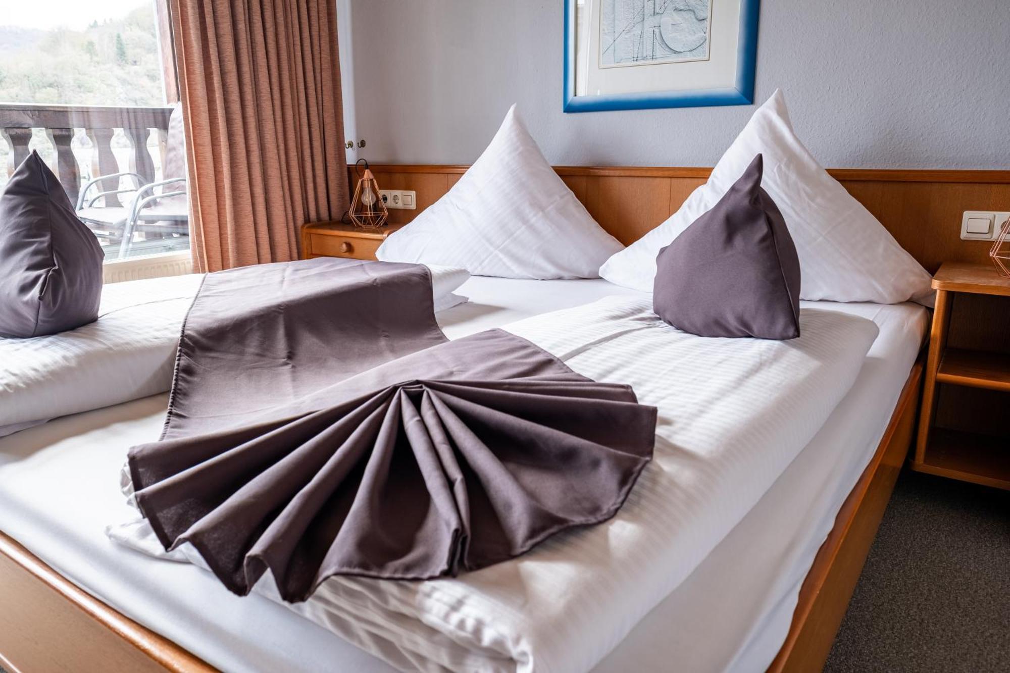Mike'S Mosel Lodge Treis-Karden Esterno foto